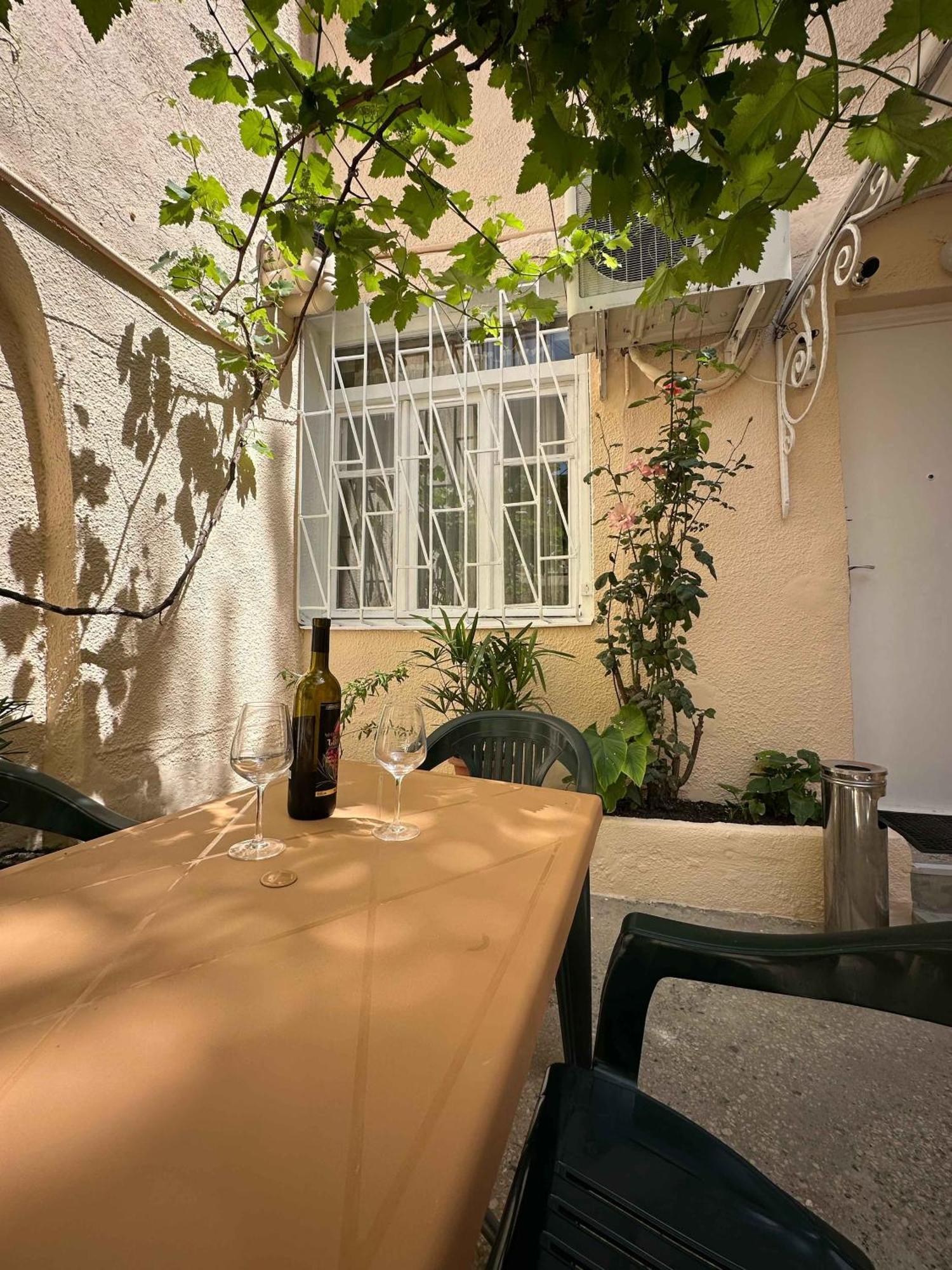 Davit'S Apartment 21 Tbilisi Exterior photo